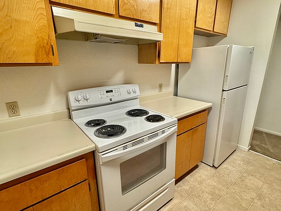 5th image of 405 22nd St #405