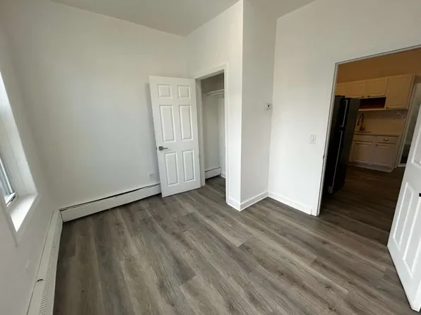 204 Arlington Avenue image 2 of 6