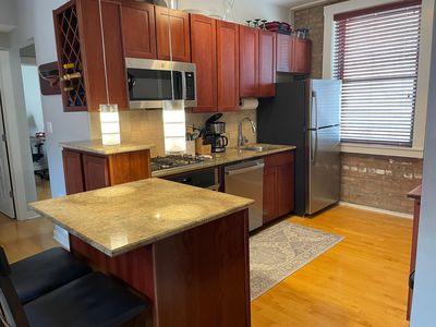909 W Cornelia Ave APT 3S, Chicago, IL, 60657