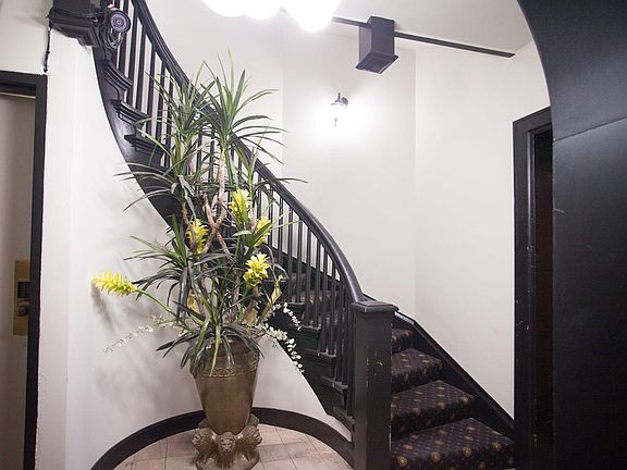 5th image of 501 Clara Ave #101