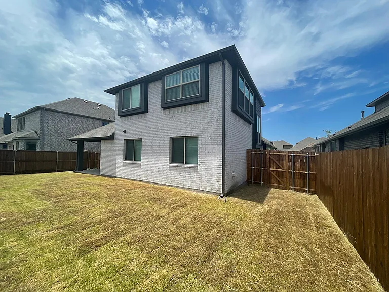 2306 Ranchwood Dr — Photo 21