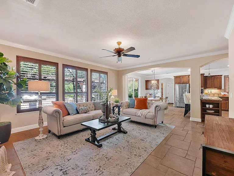 109 Palomares Ct — Photo 52