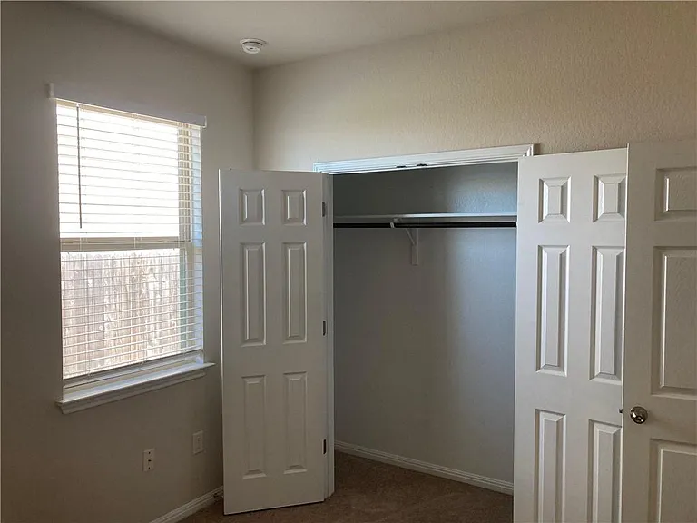 480 Triumph Rd — Photo 24