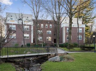 13 Sunnybrook Rd APT 2C, Bronxville, NY 10708