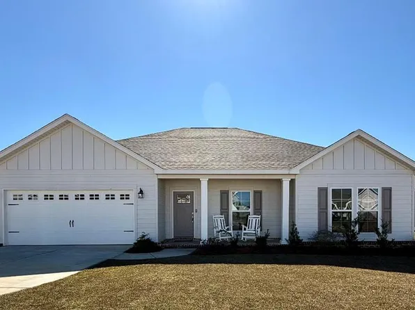 107 Pawnee Dr, Midland City, AL 36350