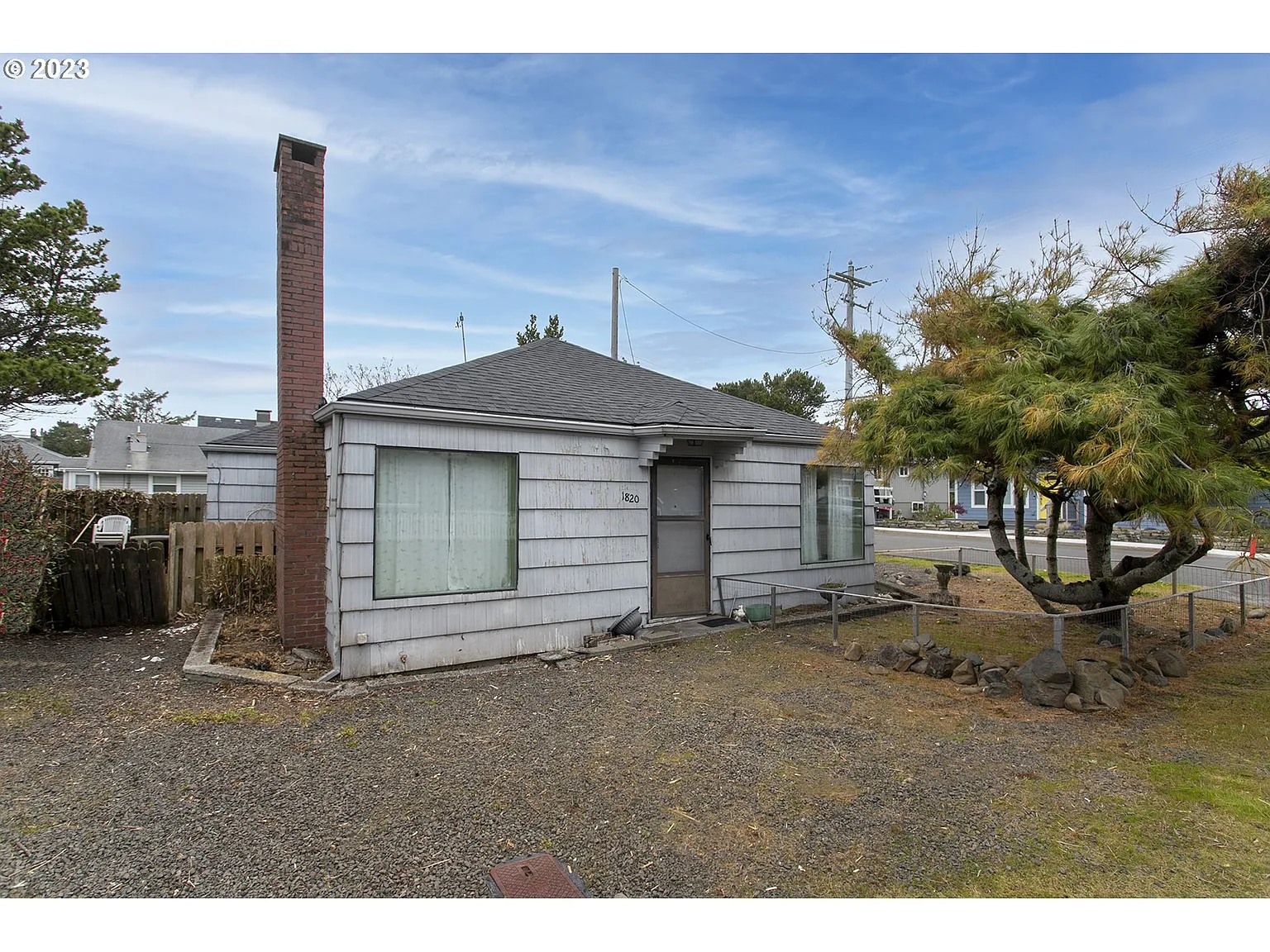 1820 S Columbia St photo 1