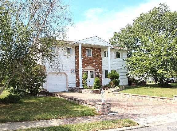 4th image of 32 Sunshine Ln