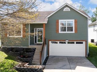 5019 Brittany Downs Dr, Saint Charles, MO