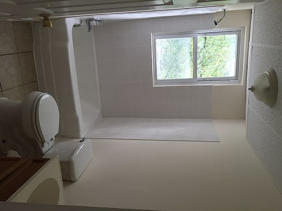 5th image of 61 E Franklin St APT 2