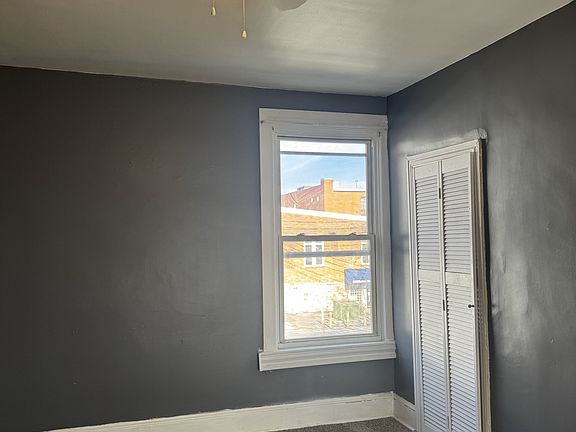 5th image of 32 E Washington St #3R-7