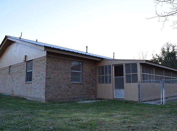 3rd image of 303 E 17th St