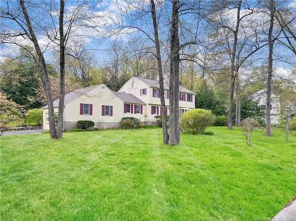 2 Tower Drive, Simsbury, CT 06070