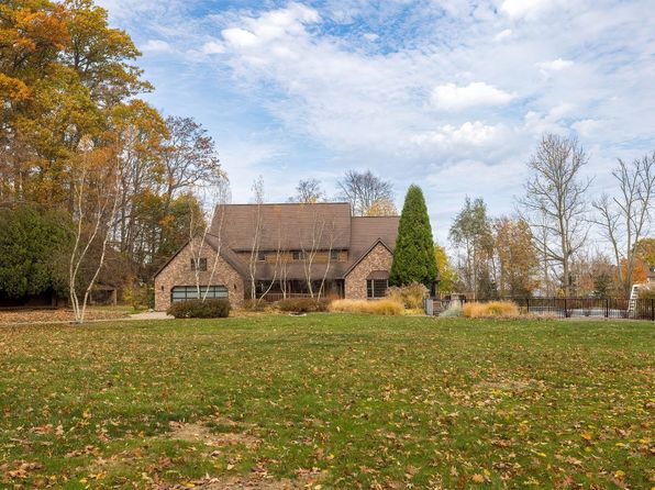 200 & 60 Avonia Rd, Fairview, PA 16415
