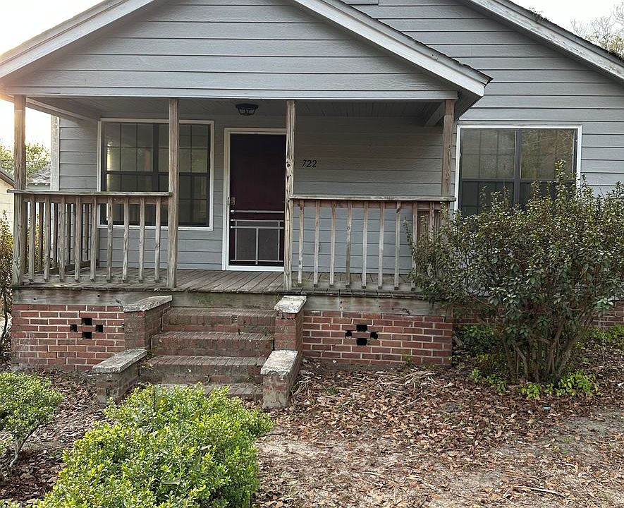 1st image of 722 N Bronough St