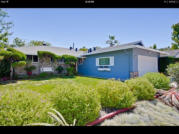 2nd image of 1592 Parrot Ave