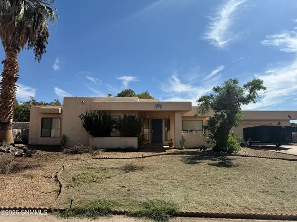 348 Ohair Dr, Las Cruces, NM 88001
