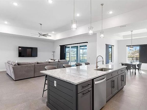 3rd image of 3804 Kismet Lakes Ln