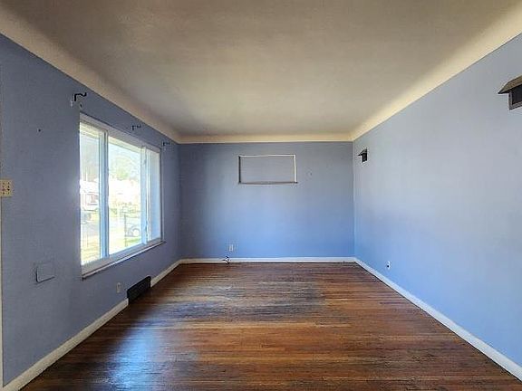 3rd image of 7528 Marillac Dr