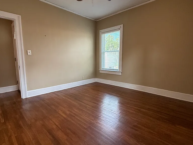 1911 Roanoke Ave #4 — Photo 21
