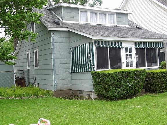 2nd image of 8723 Lagoon Dr
