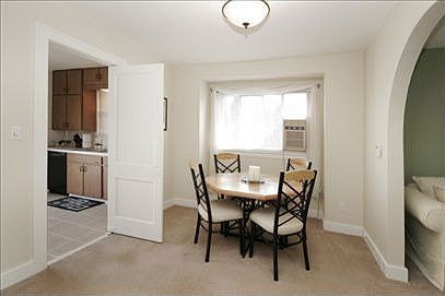 4th image of 149 Melbourne St NE