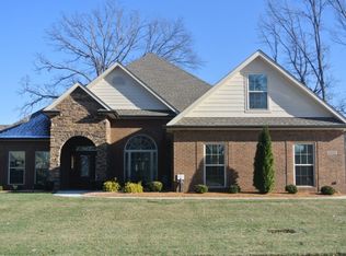 2959 Prince Dr, Clarksville, TN 37043