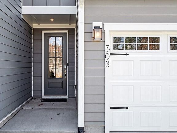 3rd image of 503 Brittany Ct