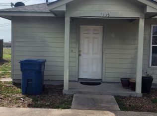 2105 Breezeway Cir, Ingleside, TX 78362