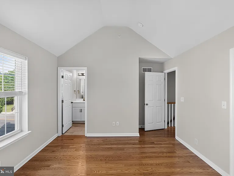 1057 Easton Rd #B — Photo 12