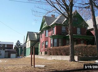 412 Memorial Pkwy, Niagara Falls, NY 14303
