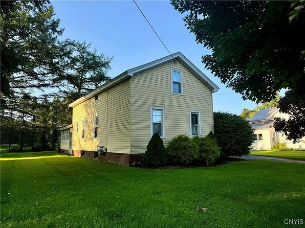 84 Cayuga St