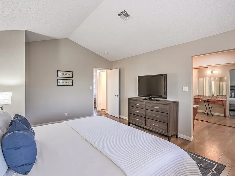5198 Hibbetts Dr — Photo 24