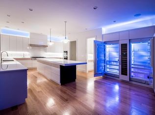 195 Cabot St, Brookline, MA 02467