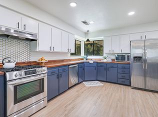 2750 Potts Ln, Redding, CA 96001