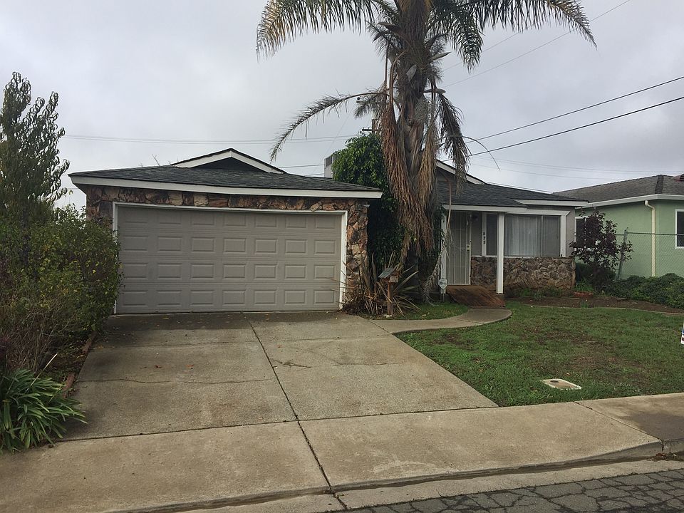 1st image of 821 Stella St