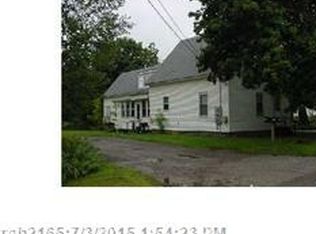 11 Pleasant St, Newport, ME 04953