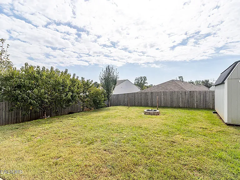 9420 Trout Lily Ln — Photo 17