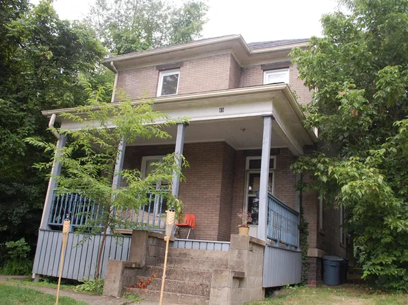 85 N Lancaster St, Athens, OH 45701