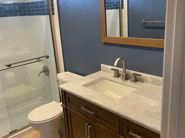 570 Altamont Dr — Photo 12