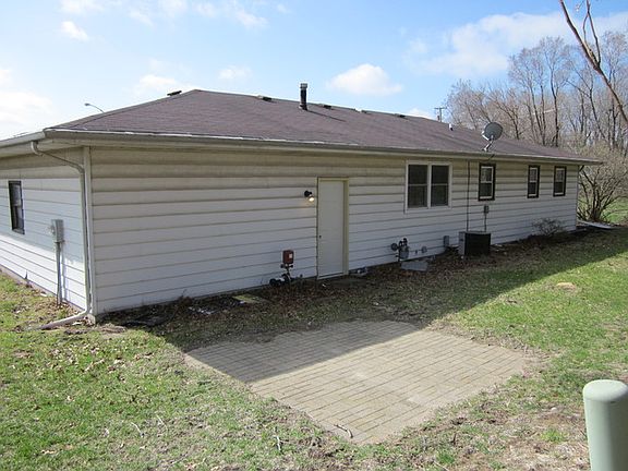 5th image of 5272 Lyndell Ave