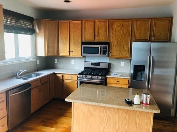 4th image of 6603 Creek Point Way