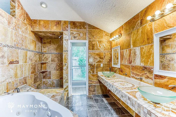 3131 Ashford Bend Dr — Photo 9