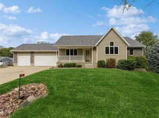 159 Skyline Dr, Knoxville, IA 50138