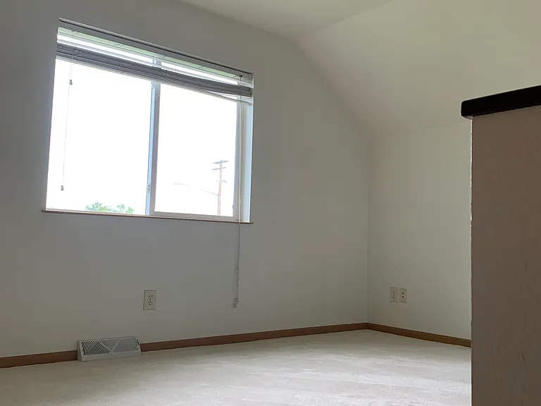230 N 3rd St #A — Photo 13