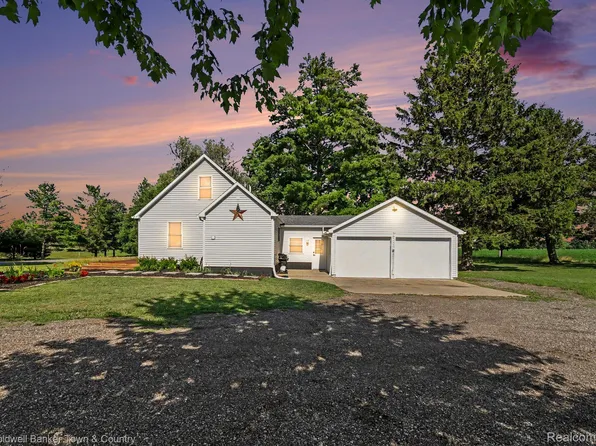 4240 Moyer Rd, Williamston, MI 48895