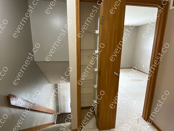 5th image of 4965 Singleton Dr #17C