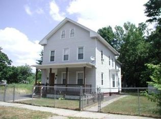 53 Stebbins St, Springfield, MA 01109