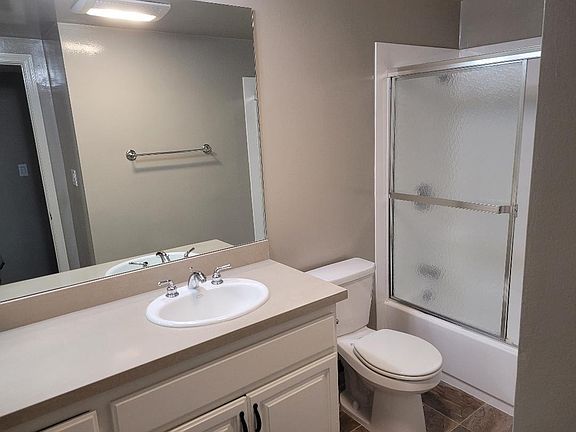 5th image of 501 N Monterey St #C
