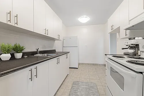 25 Stong Ct Photo 1