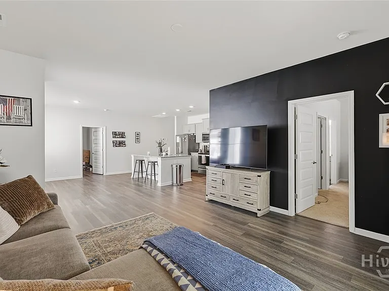 152 Holloway Hl — Photo 14